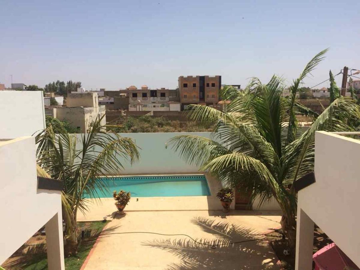 Saly - Villa Kage 6 Chambres -Clim-Wifi-Eau Chaude-Billard-Babyfoot-Ping Pong-Canal - Electricite Non Comprise Exteriör bild